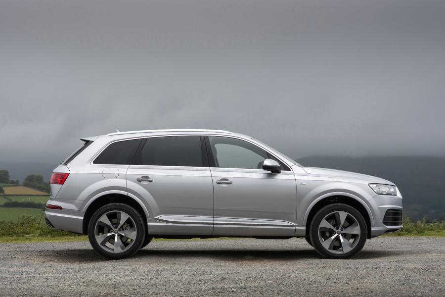  Audi Q7 TDI Quattro S-Line (4M) 2015 года  (UK) (фото 31 из 40)